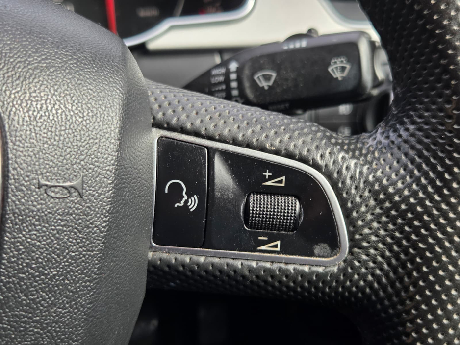 2011 Audi A5 - image 8