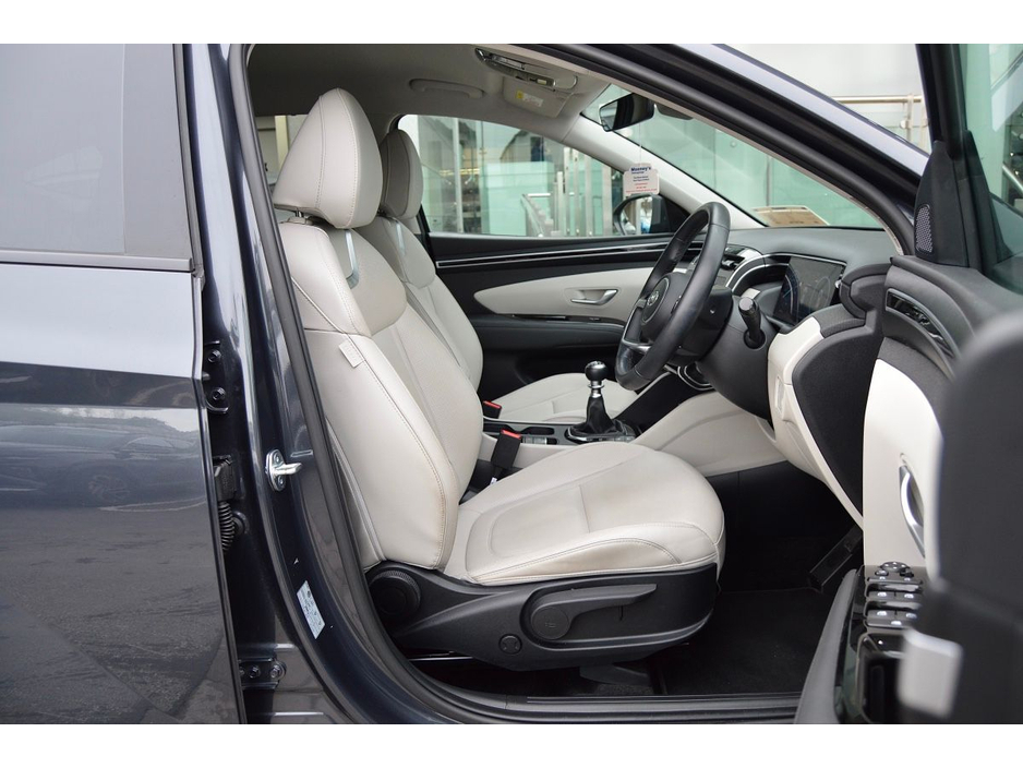 2023 Hyundai Tucson 2WD Executive Plus LOW MILEAGE €34,995