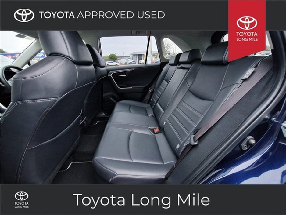 2019 Toyota Rav4 - image 7