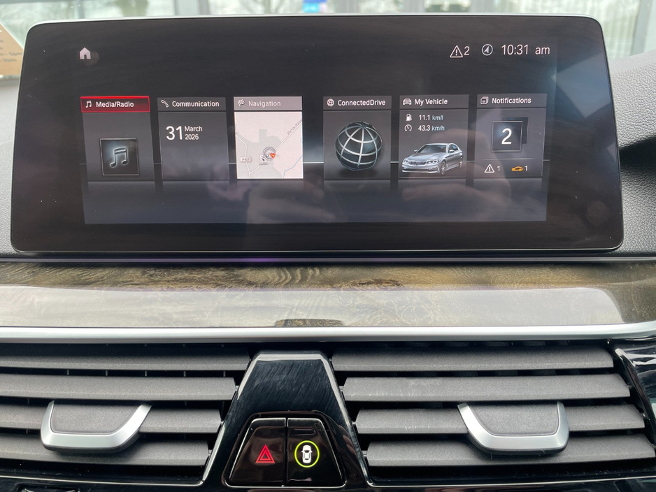 2019 BMW 5 Series - image 16