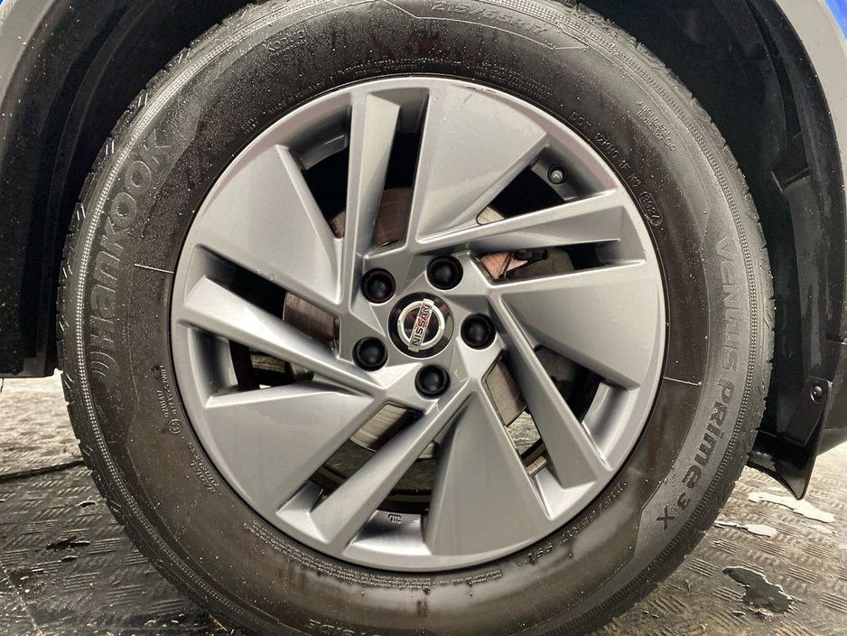 2022 Nissan Qashqai - image 5