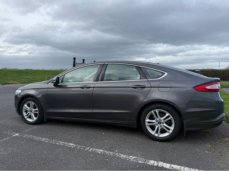 2015 Ford Mondeo - image 6