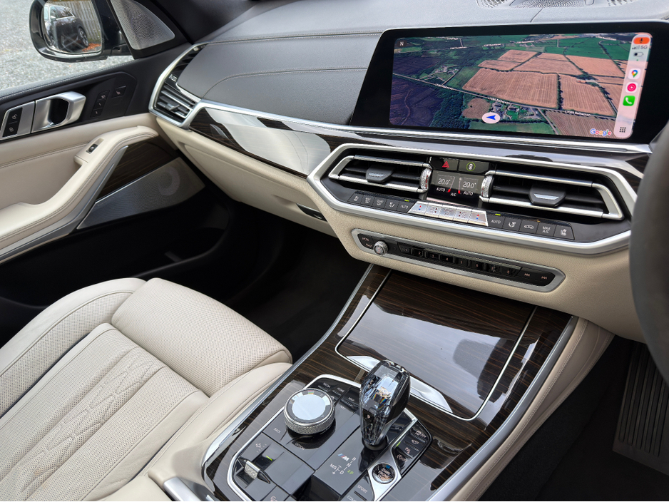 2019 BMW X5 - image 16