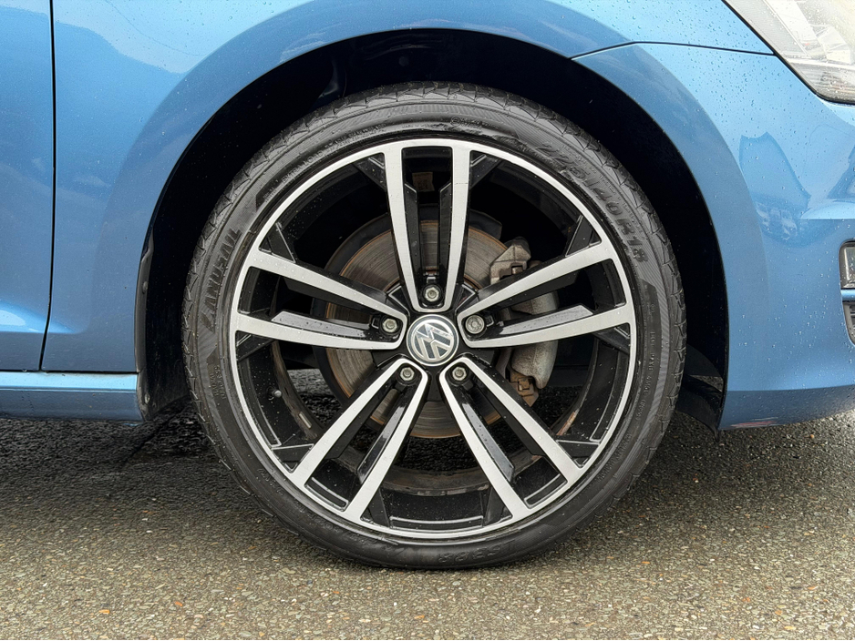 2016 Volkswagen Golf - image 13