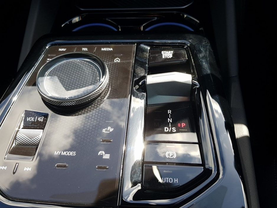 2026 BMW 5 Series - image 10