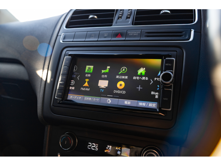 2017 Volkswagen Polo - image 15