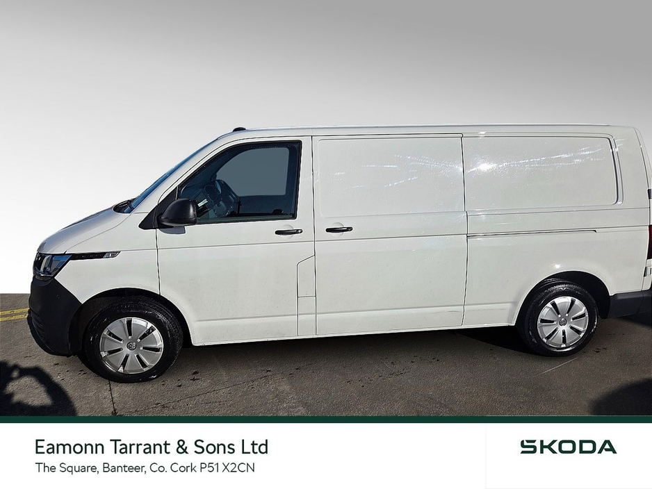 2024 Volkswagen Transporter - image 5