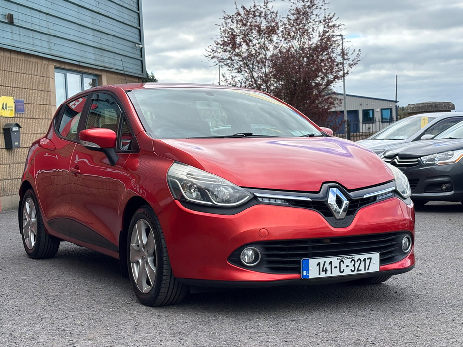 2014 Renault Clio - image 4