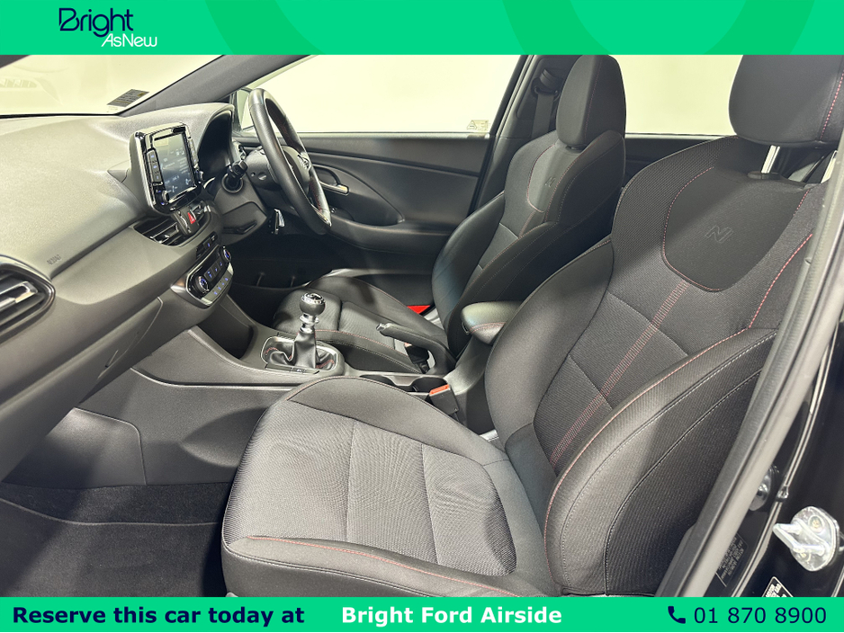 2021 Hyundai i30 - image 20