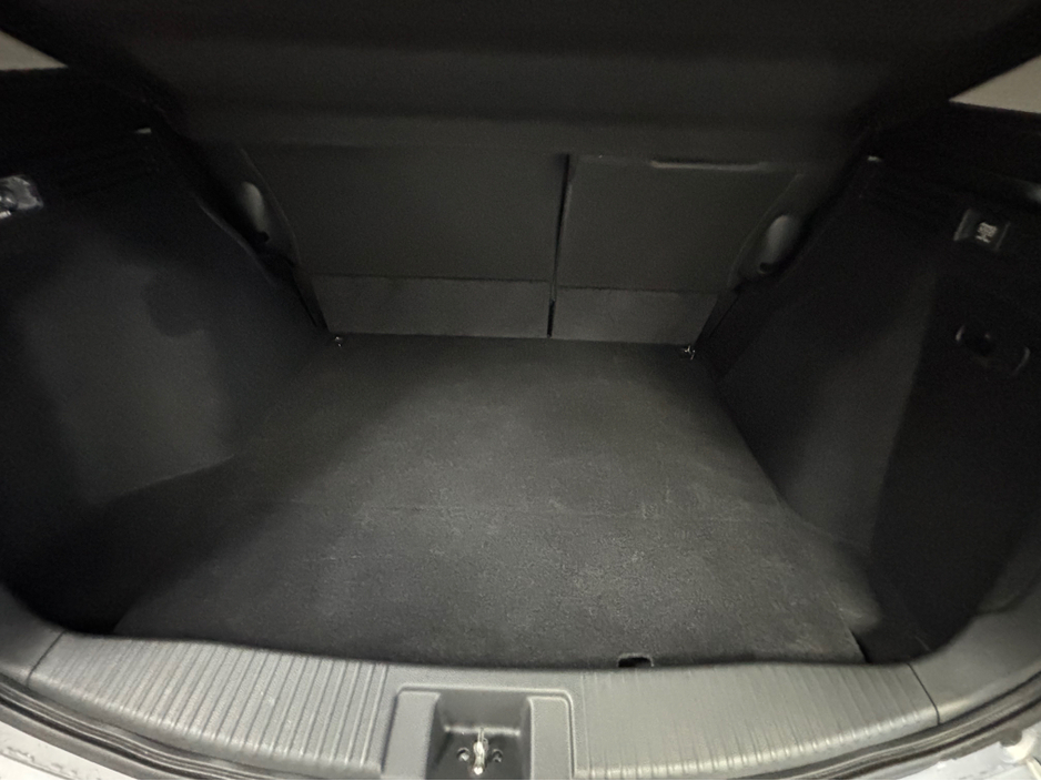 2017 Honda Vezel - image 9