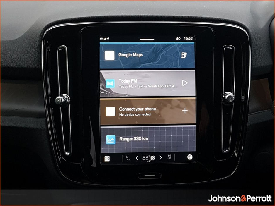 2025 Volvo EX40 82 kWh 252bhp Extended Range Plus €49,900