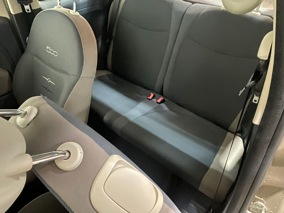 2015 Fiat 500 - image 12