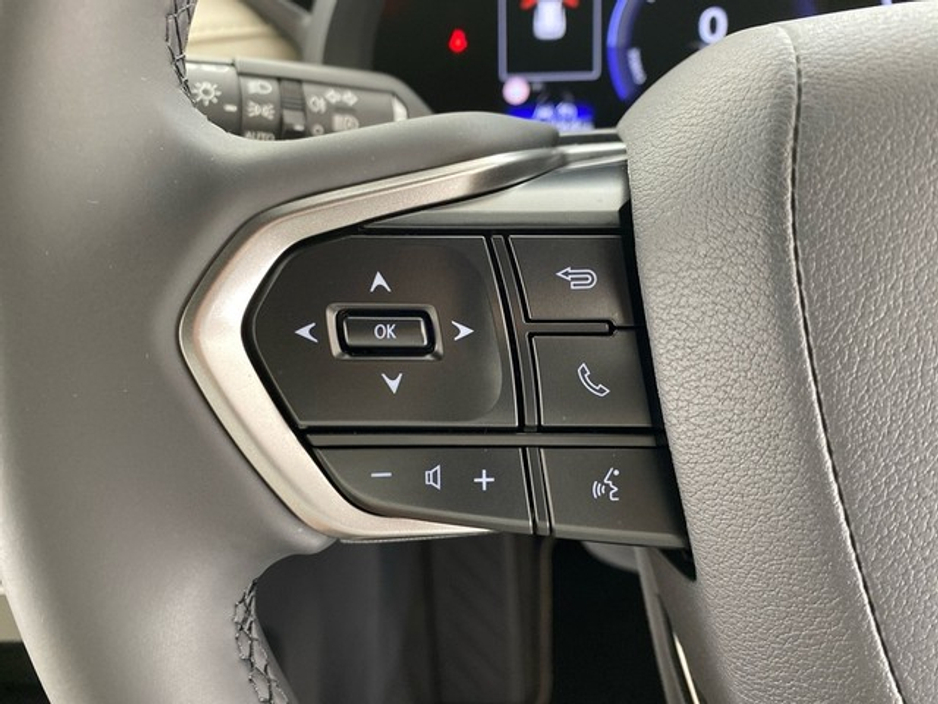 2025 Lexus LBX Elegant €39,950