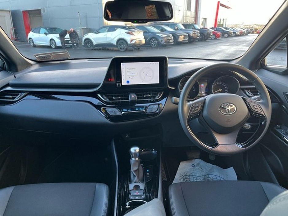 2022 Toyota C-HR HYBRID SPORT BI-TONE 4DR AUTO €26,950