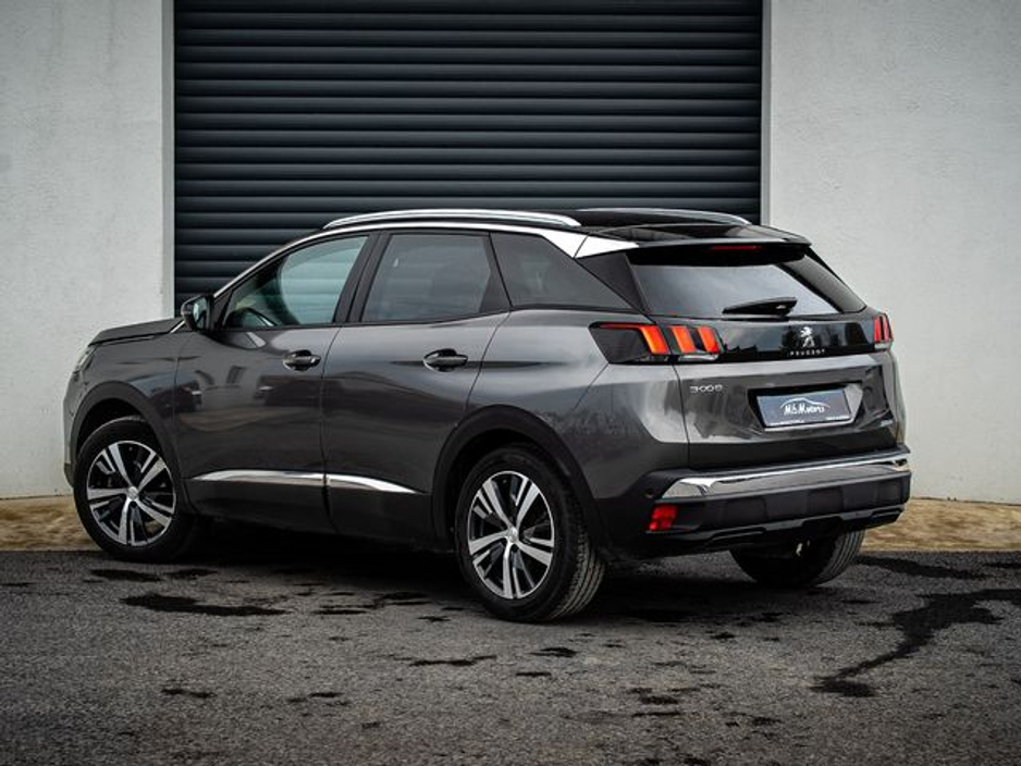 2023 Peugeot 3008 - image 12