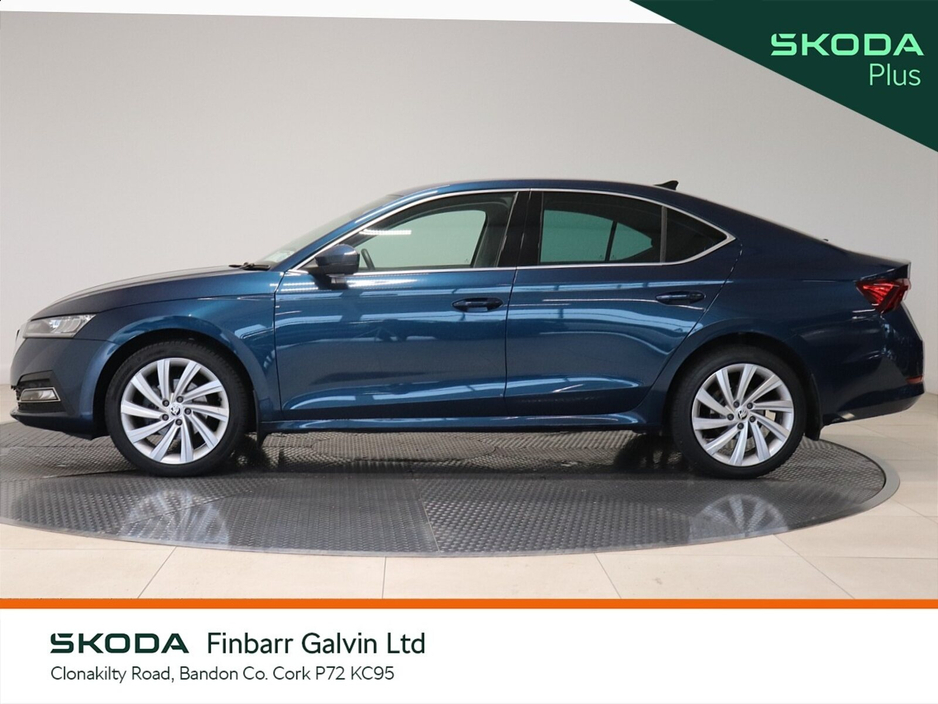 2023 Skoda Octavia - image 6