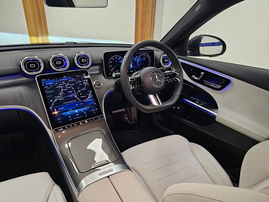 2025 Mercedes-Benz C Class PREMIUM // BLACK WITH IVORY €58,950
