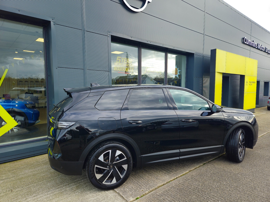 2025 Opel Grandland - image 4