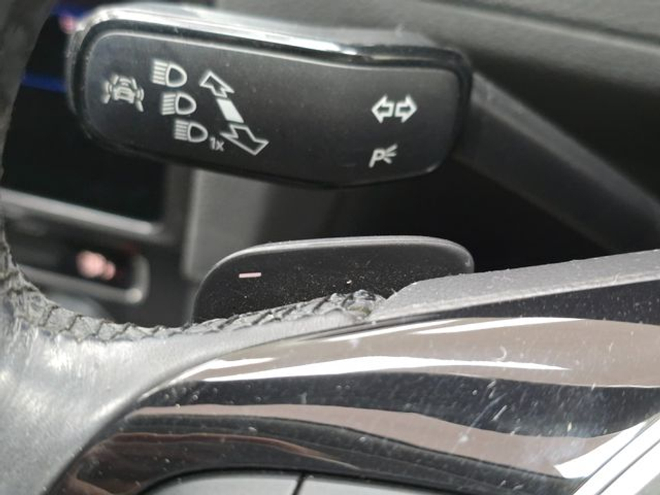 2018 Volkswagen Golf - image 26