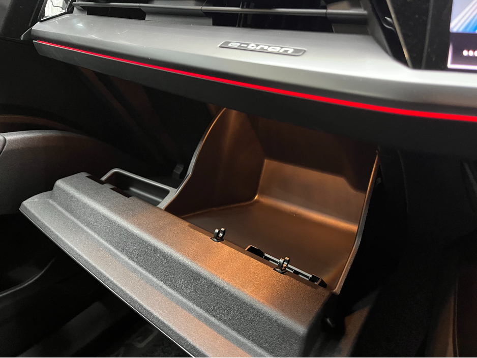 2024 Audi Q4 e-tron - image 19