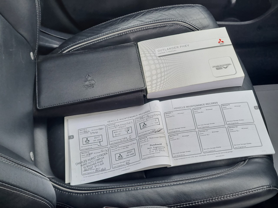 2016 Mitsubishi Outlander - image 30