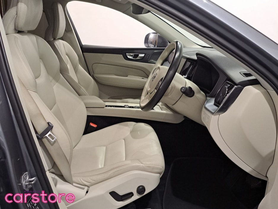 2018 Volvo XC60 D4 (190hp) FWD Momentum Manual €25,880