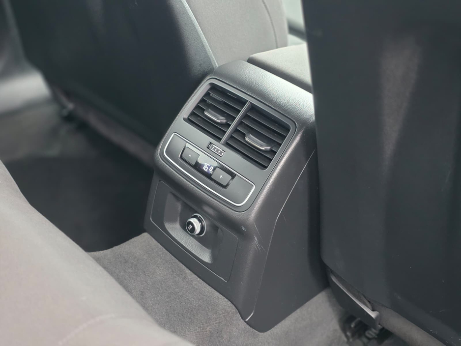 2017 Audi A4 - image 18