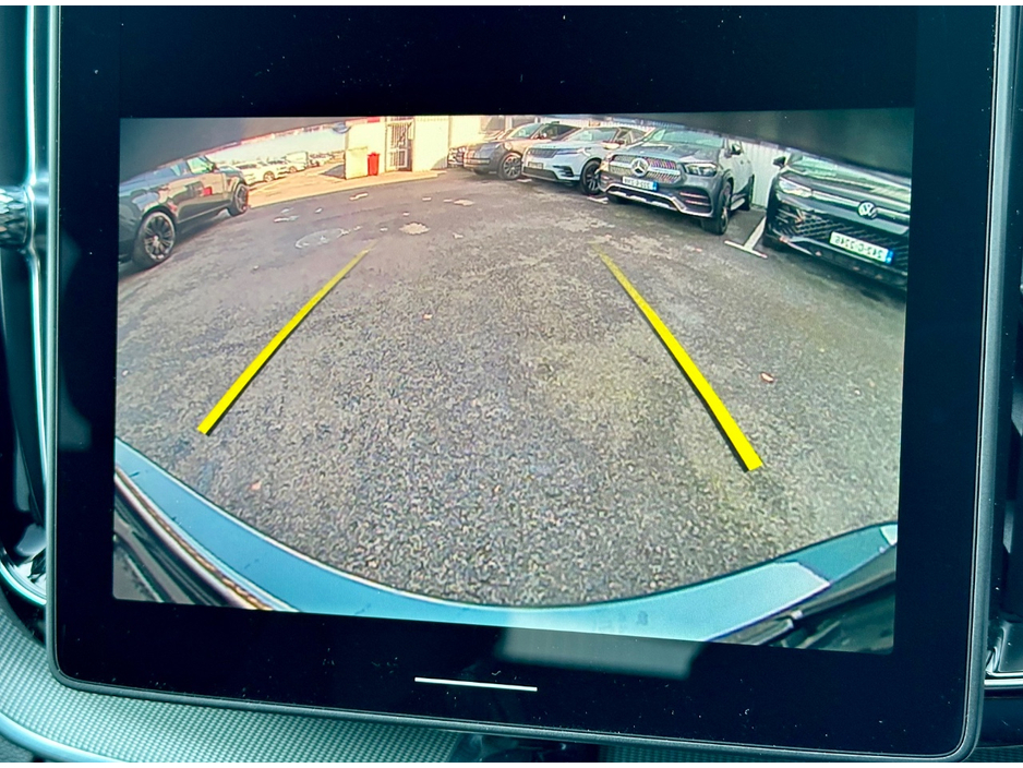 2025 Volvo XC60 - image 21