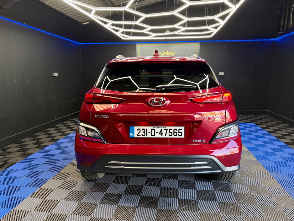 2023 Hyundai Kona - image 9