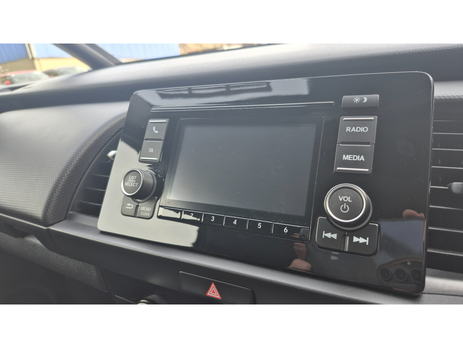 2021 Honda Jazz - image 22