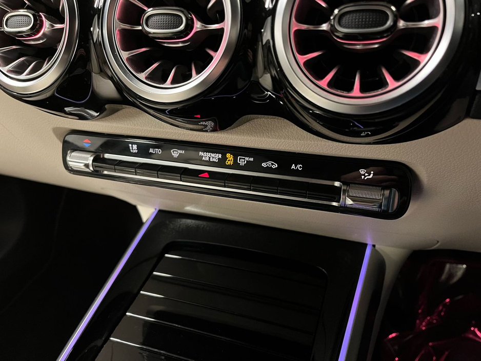 2024 Mercedes-Benz GLB 200d 5 Seat Progressive - Reversing Camera - Ambient Lighting - Sat Nav - Climate Control - Heated Seats - Keyless Start - Apple CarPlay/Android Auto €53,950