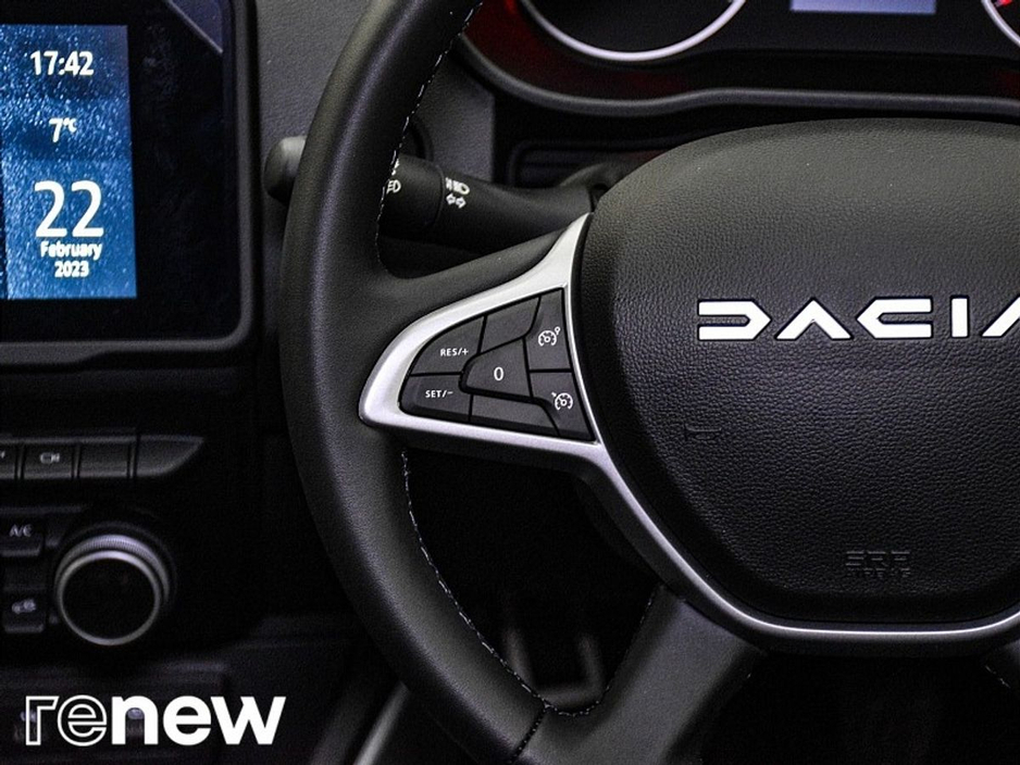2023 Dacia Duster - image 24