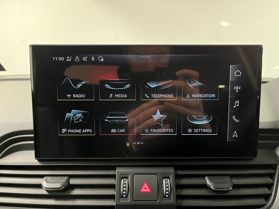 2024 Audi Q5 SE Quattro 50 TFSIe 299BHP - Reversing Camera - Sat Nav - Climate Control - Heated Seats - Cruise Control - Apple CarPlay/Android Auto €52,950