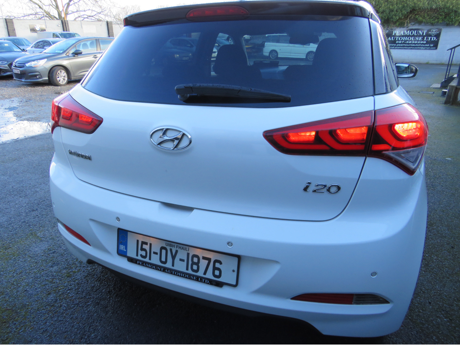 2015 Hyundai i20 - image 7
