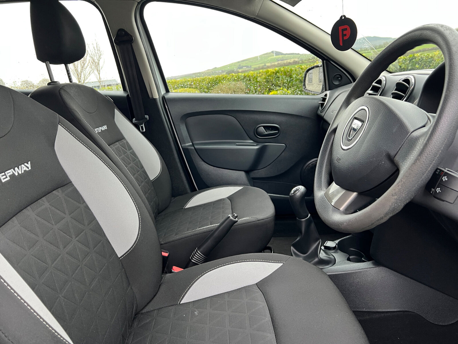 2016 Dacia Sandero Stepway 1.5 dCi 90 STEPWAY ALTERNATIVE €8,950