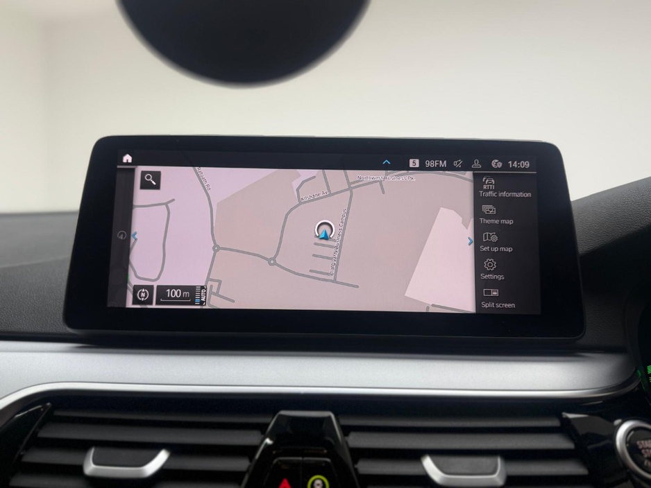 2023 BMW 5 Series - image 18