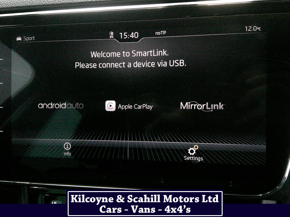 2017 Skoda Superb - image 30