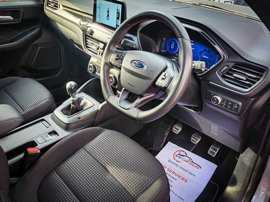 2022 Ford Kuga - image 21