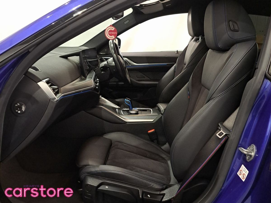 2022 BMW i4 - image 9