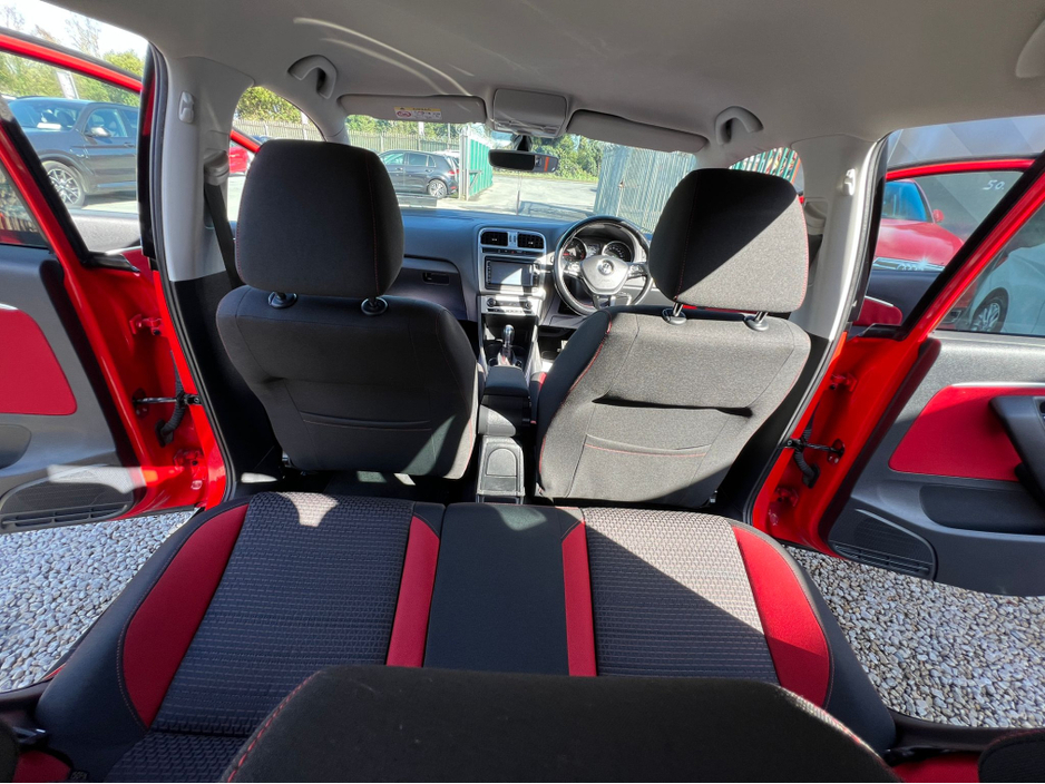 2016 Volkswagen Polo - image 17