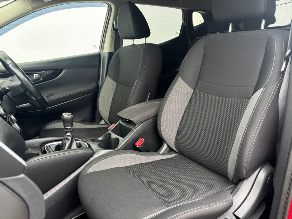 2018 Nissan Qashqai - image 12