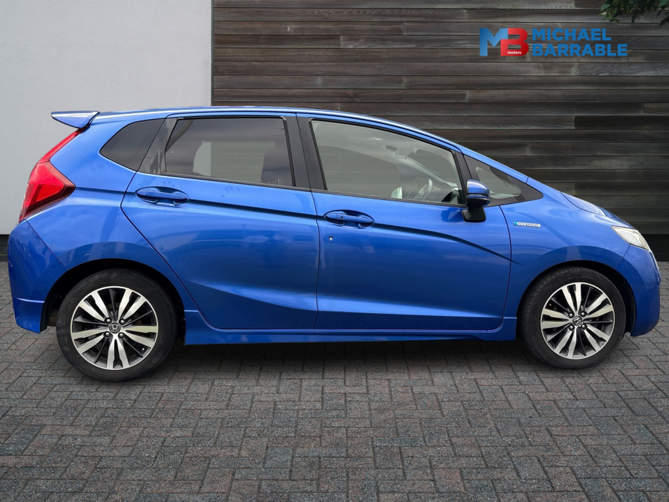 2014 Honda Fit - image 4