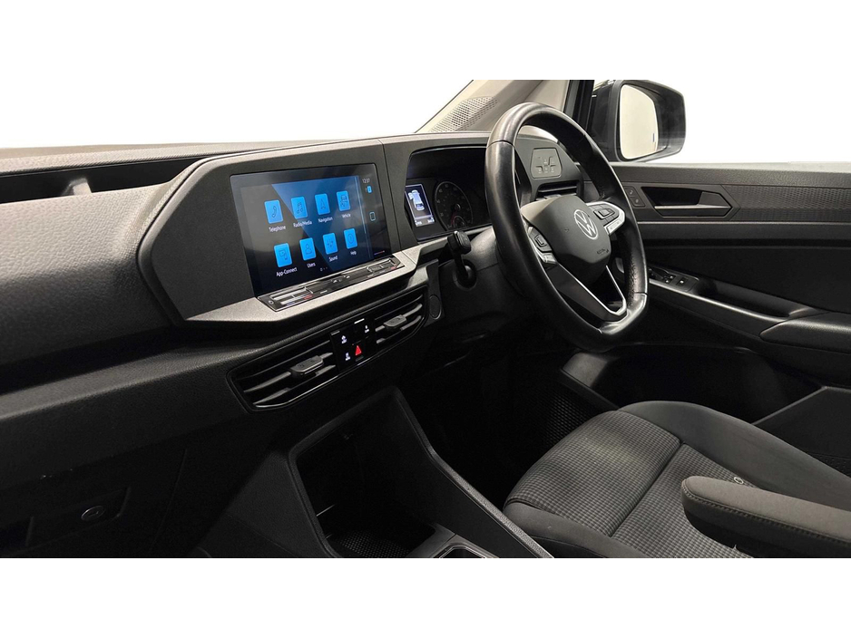 2023 Volkswagen Caddy - image 6