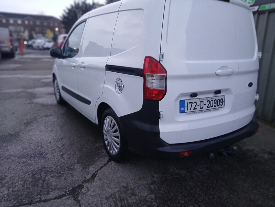 2017 Ford Transit Courier  €6,995