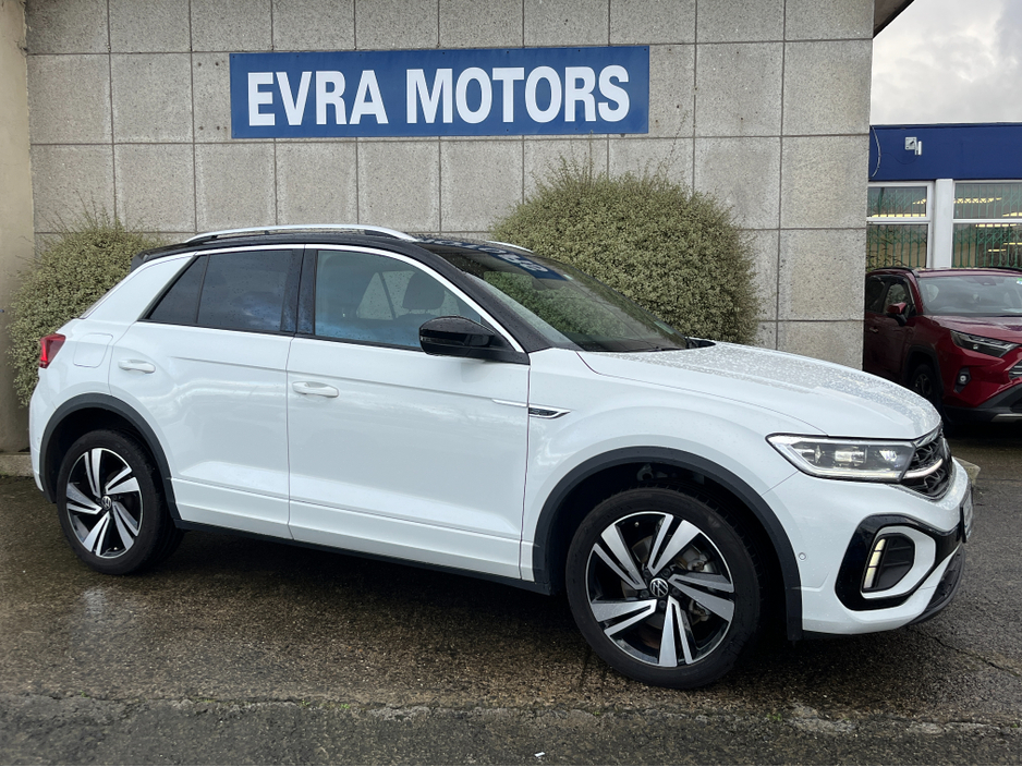 2023 Volkswagen T-Roc R-LINE AUTOMATIC 2.0 DIESEL //HALF LEATHER HEATED SEATS//REVERSE CAMERA//ADAPTIVE CRUISE CONTROL//KEYLESS ENTRY// €31,950