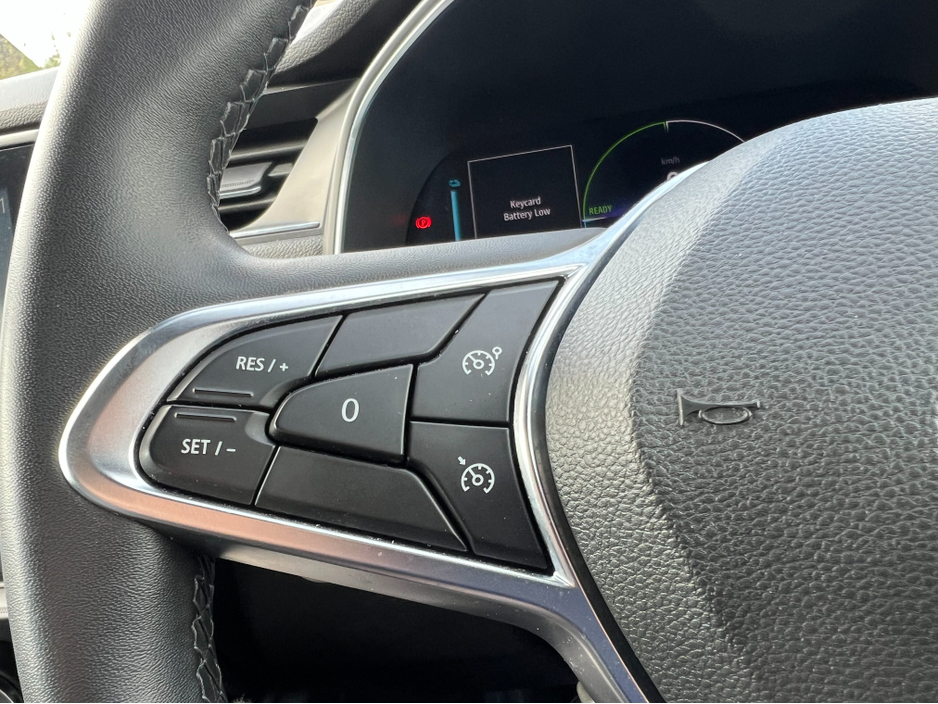 2021 Renault Zoe - image 16