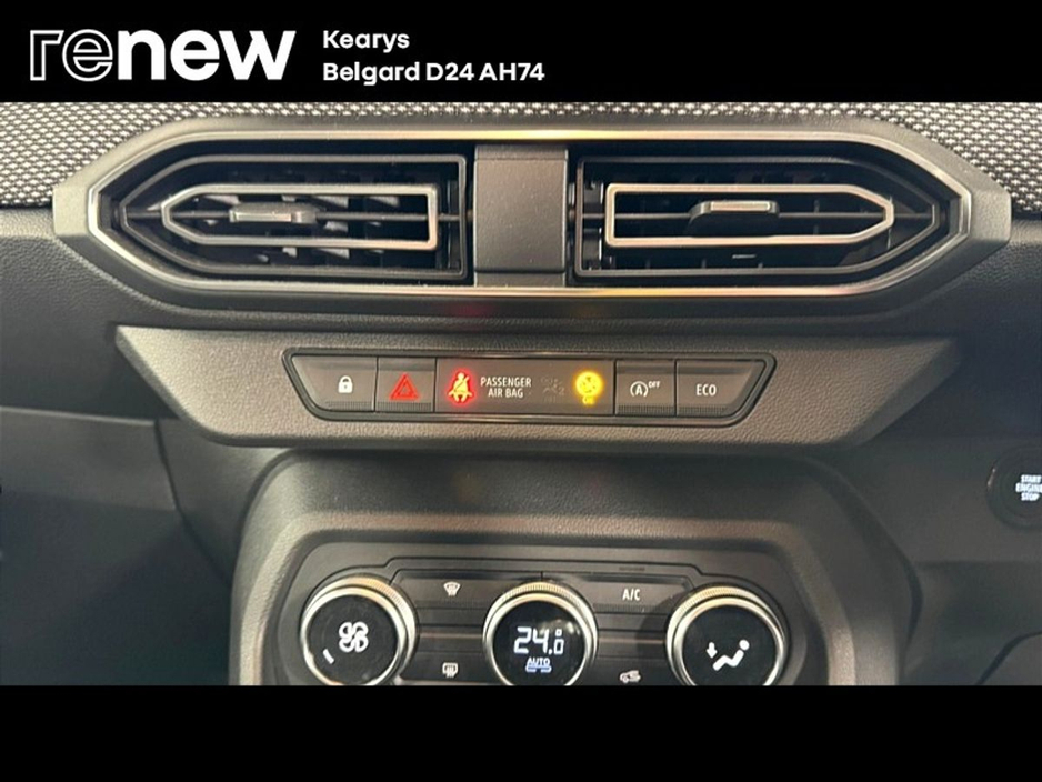 2022 Dacia Jogger - image 14