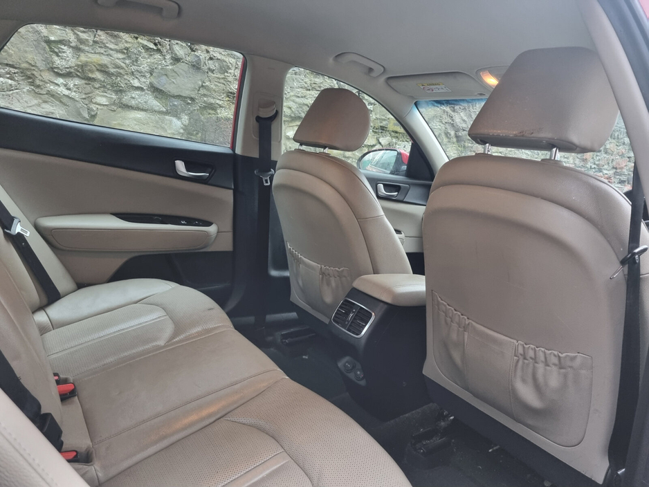 2017 Kia Optima 1.7 D Platinum €7,499