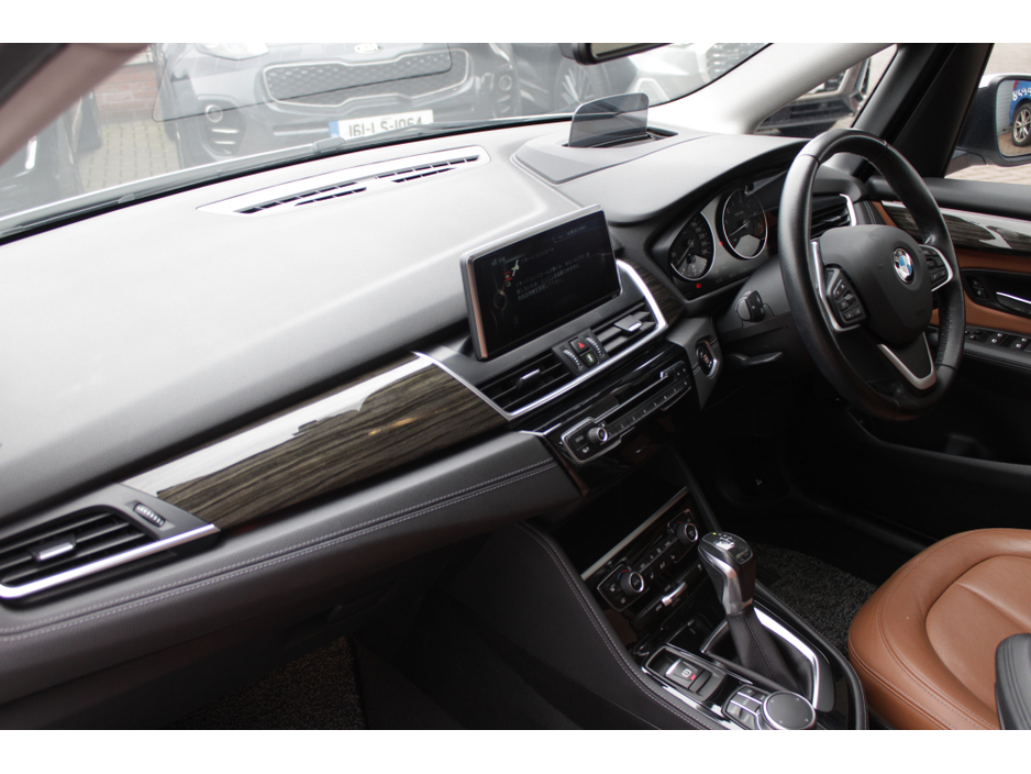 2016 BMW 2 Series Active Tourer - image 22