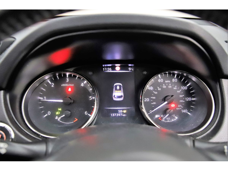 2018 Nissan X-Trail - image 18